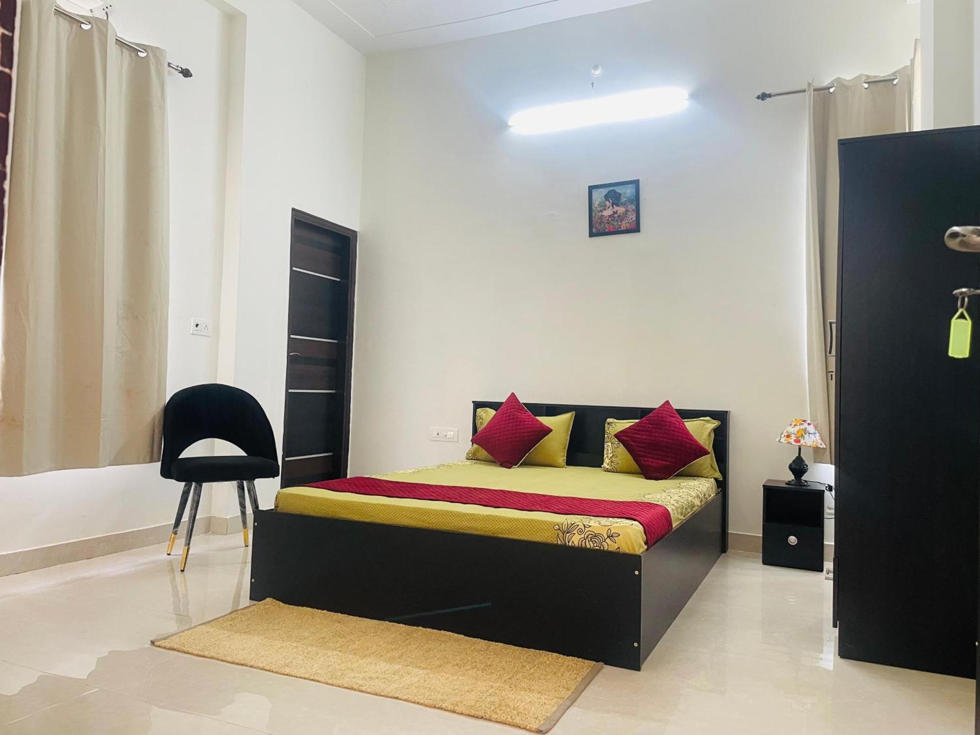 Atulyam Stays Sushant Golf City ラクナウ エクステリア 写真