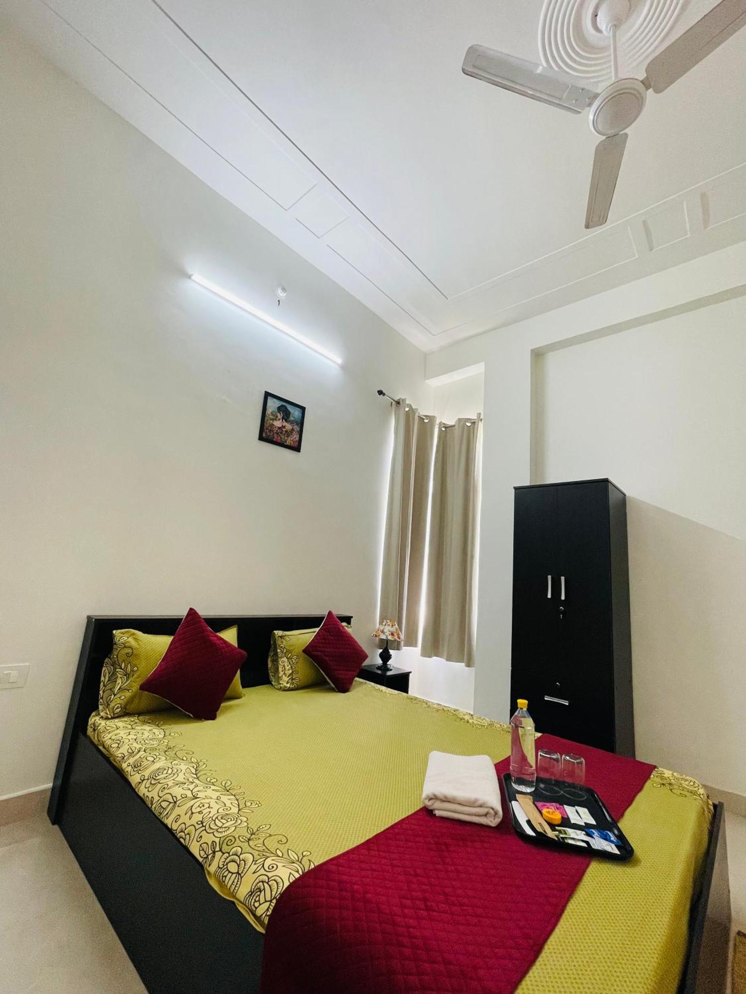 Atulyam Stays Sushant Golf City ラクナウ エクステリア 写真