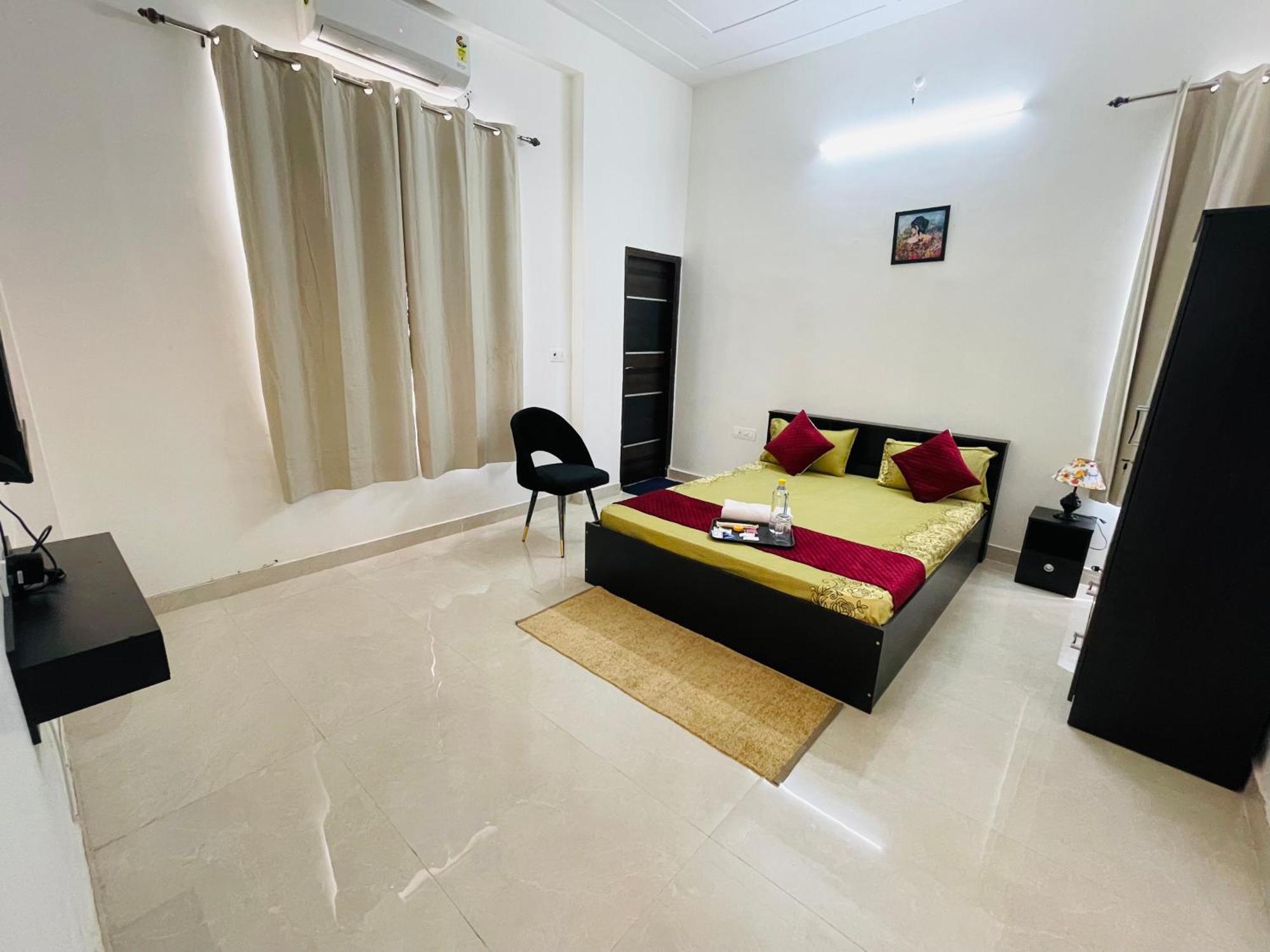 Atulyam Stays Sushant Golf City ラクナウ エクステリア 写真