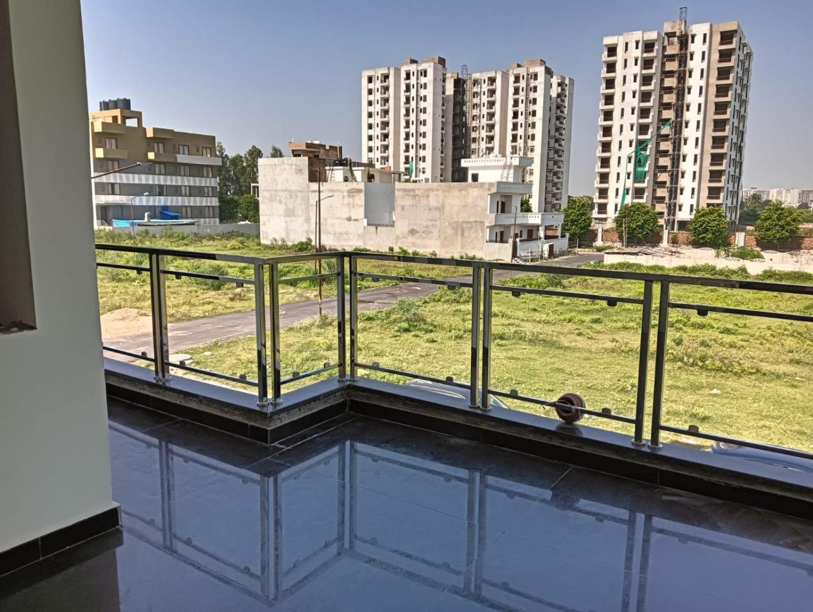 Atulyam Stays Sushant Golf City ラクナウ エクステリア 写真